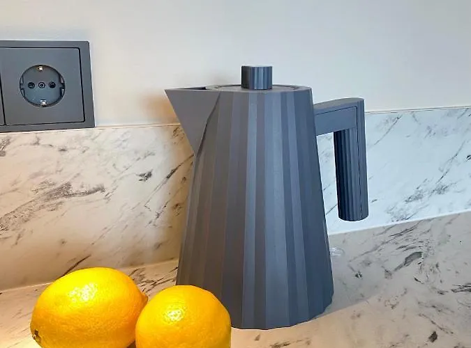 Elegance - Centre Free Parking アパート