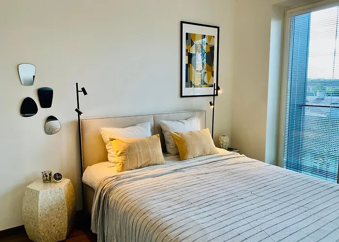 Elegance - Centre Free Parking アパート *